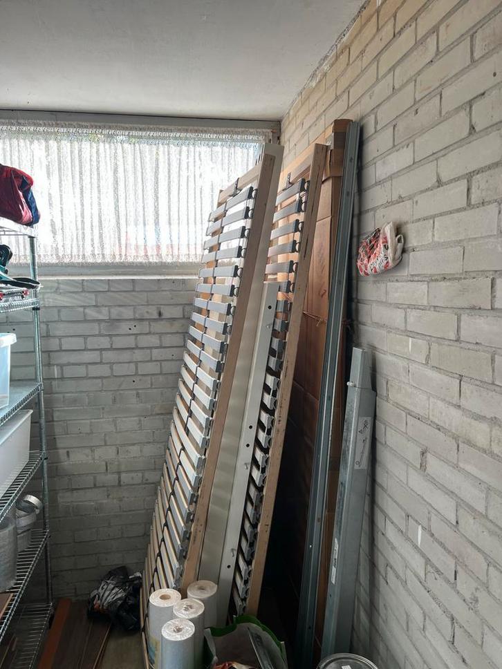 MALM bedframe 160x200 met lattenbodem, Huis en Inrichting, Slaapkamer | Bedden, Gebruikt, Tweepersoons, 160 cm, 200 cm, Hout, Wit