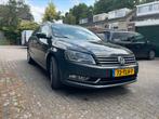 Volkswagen Passat 1.6 TDI 77KW Bluemotion Variant 2012 Grijs, Auto's, Volkswagen, Beige, 4 cilinders, 23 km/l, Stationwagon