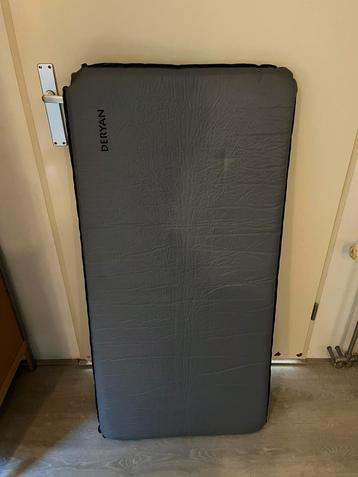 Deryan matras 120x60.  6cm dik beschikbaar voor biedingen