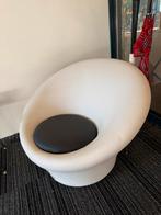 Artifort mushroom chair, Huis en Inrichting, Fauteuils, Ophalen of Verzenden, Zo goed als nieuw, 50 tot 75 cm, Leer