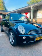 Mini Cooper Cabrio - Zwart - 1.6 16V, Auto's, Mini, Zwart, Cabriolet, 4 stoelen, Leder en Stof