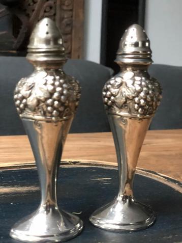 Set tafelstrooiers peper & zout barok druiven beschikbaar voor biedingen