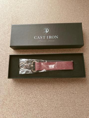 Keyring van Cast Iron sleutelhanger met giftbox  beschikbaar voor biedingen