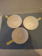 Royal Sphinx - 2 pastel gele kommen met steel, Ophalen of Verzenden