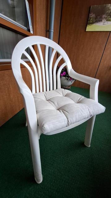 Set van 4 zitkussens, model Sara Ecru beschikbaar voor biedingen