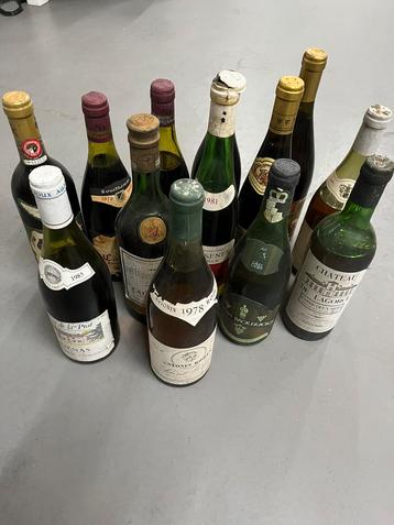 Partij: 13 oude wijnflessen uit verzameling beschikbaar voor biedingen