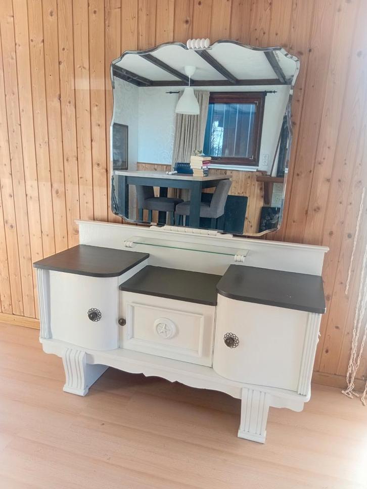 Dressoir met spiegel - ook als toiletkastje te gebruiken, Huis en Inrichting, Tafels | Kaptafels, Gebruikt, 100 tot 150 cm, 100 tot 150 cm