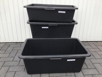 Rechthoek bak.Nieuw.Maat: 40,65,90ltr. Manden.Nieuw.42,52ltr beschikbaar voor biedingen