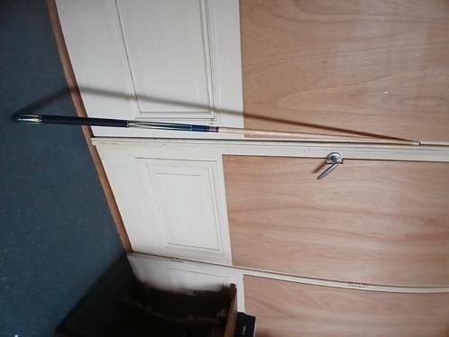 Artemis 2 delige pool cue, 149cm, Sport en Fitness, Biljarten en Poolen, Gebruikt, Keu of Ballen, Ophalen