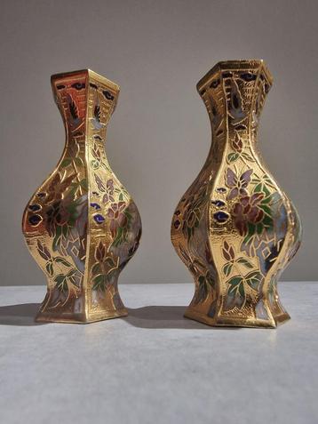  2 Stuks goudkleurige Cloisonné Geëmailleerde Knopvaas beschikbaar voor biedingen