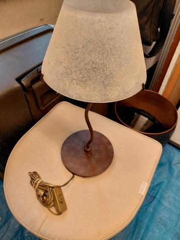 Tafel Lamp Melkglas beschikbaar voor biedingen