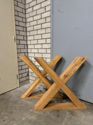Houten tafelpoten l Whoon l Room108 l van €469,- voor €149,- beschikbaar voor biedingen