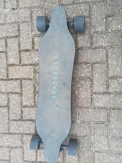 Elektrisch skateboard Skatebolt, Sport en Fitness, Skateboarden, Zo goed als nieuw, Skateboard, Ophalen of Verzenden