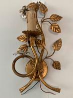 Oude brocante wandlamp bloemblaadjes goudkleurig lamp, Ophalen of Verzenden