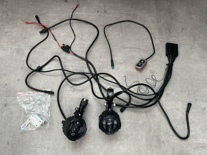 Motorfiets mistlampen/verstralers geel/wit compleet led, Motoren, Accessoires | Overige, Zo goed als nieuw, Ophalen of Verzenden