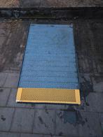 Zware oprijplaat, Ophalen, Zo goed als nieuw