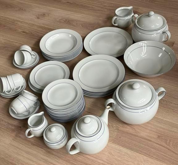 Servies Winterling, Huis en Inrichting, Keuken | Servies, Zo goed als nieuw, Bord(en), Overige stijlen, Porselein, Ophalen