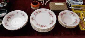 Royal albert serviesdelen lavender rose beschikbaar voor biedingen