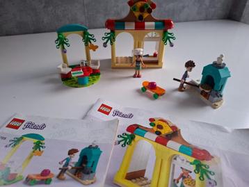 LEGO Friends Heartlake  Pizzeria - 41705 beschikbaar voor biedingen