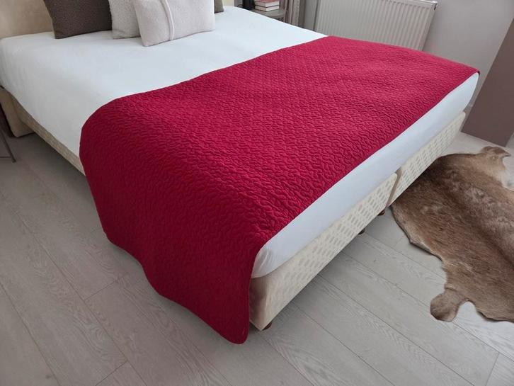 Sprei deken plaid (prijs voor2 stuks) 180x280 cm als nieuw, Huis en Inrichting, Woonaccessoires | Plaids en Woondekens, Zo goed als nieuw