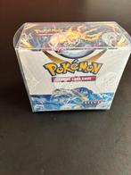 Silver tempest booster box, Ophalen of Verzenden, Zo goed als nieuw, Boosterbox