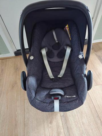 Maxi Cosi baby beschikbaar voor biedingen