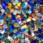 Glasmozaïek mix 1 kilo vanaf €8,50, steentjes 2x2+ 1x1, Hobby en Vrije tijd, Knutselen, Ophalen of Verzenden, Nieuw, Materiaal