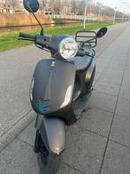 GTS Toscana scooter, Ophalen, Zo goed als nieuw, Benzine, Overige merken