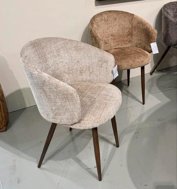 Luna Chair Cream eikenhouten pootjes bestelbaar  beschikbaar voor biedingen