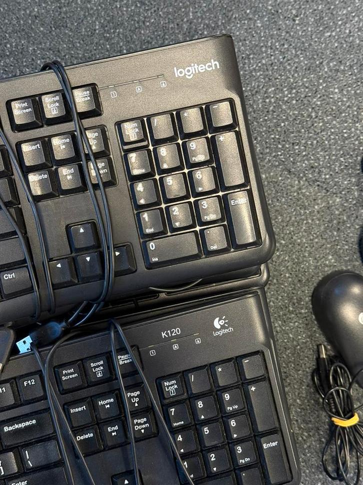 Partij Toetsenborden & Muizen (Logitech, HP & Dell), Computers en Software, Toetsenborden, Gebruikt, Qwerty, Bedraad, Ophalen of Verzenden