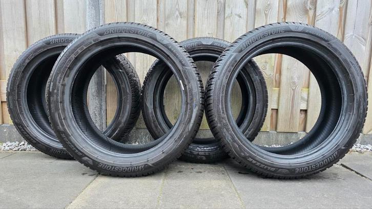 Mooie set Bridgestone 245 45 19 Blizzak 6 winterbanden, Auto-onderdelen, Banden en Velgen, Band(en), Winterbanden, 19 inch, 245 mm