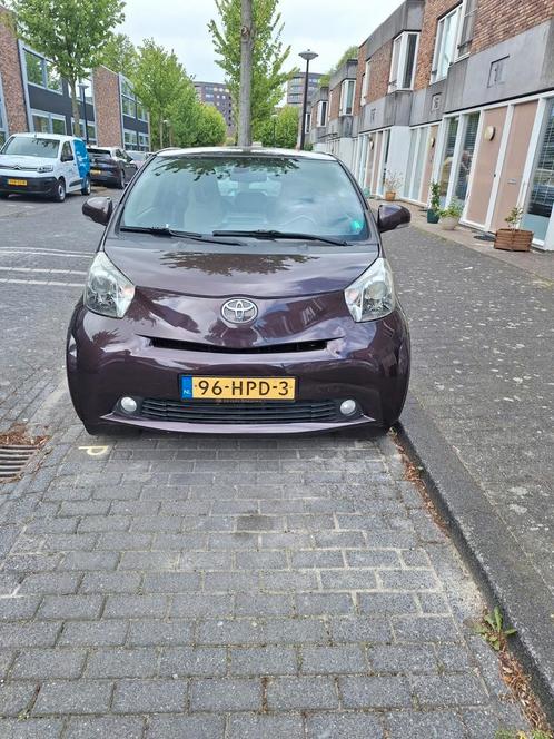 Toyota IQ 1.0 68 pk - 2009  kilometer 310 640 prijs 2500, Auto's, Toyota, Particulier, Adaptive Cruise Control, Airbags, Airconditioning
