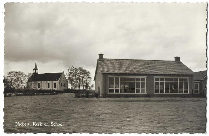 Niebert, Kerk en School, Verzamelen, Ansichtkaarten | Nederland, Ongelopen, Groningen, 1940 tot 1960, Verzenden