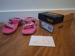 Teva sandalen maat 26, Ophalen