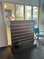 Rijdende kast, Huis en Inrichting, Woonaccessoires | Wandplanken en Boekenplanken, Ophalen, Zo goed als nieuw