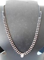AVON Ketting met roze strass steentjes., Sieraden, Tassen en Uiterlijk, Kettingen, Ophalen of Verzenden, Nieuw, Zilver, Overige materialen