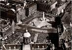 Dam met Nationaal Monument - Amsterdam luchtfoto (2x), Verzenden, 1960 tot 1980, Gelopen, Noord-Holland
