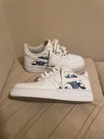Custom Nike Air Force 1 Maat 40 - Zo goed als nieuw!, Kleding | Dames, Schoenen, Wit, Nike, Ophalen of Verzenden, Sneakers of Gympen