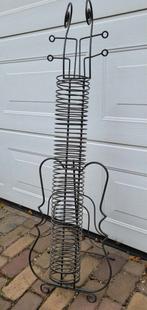 Cd rek in gitaar vorm, Huis en Inrichting, Woonaccessoires | Cd- en Dvd-rekken, Ophalen, Zo goed als nieuw, Metaal, Cd's