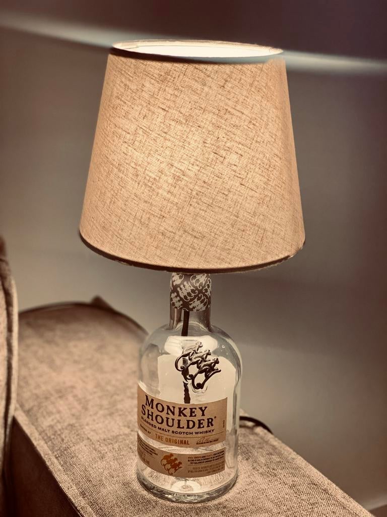 Unieke Monkey Shoulder Fles Lamp, Ophalen of Verzenden, Gebruikt, Glas, Minder dan 100 cm