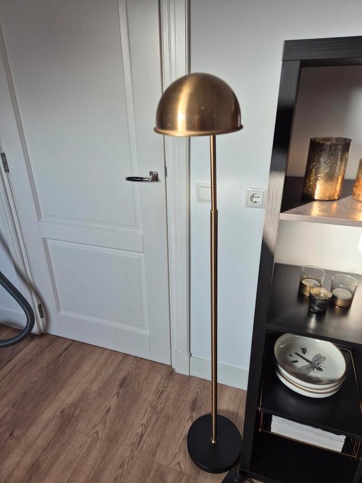 Karwei Vloerlamp Bine - Stijlvol Design, Huis en Inrichting, Lampen | Vloerlampen, Zo goed als nieuw, 150 tot 200 cm, Metaal, Ophalen