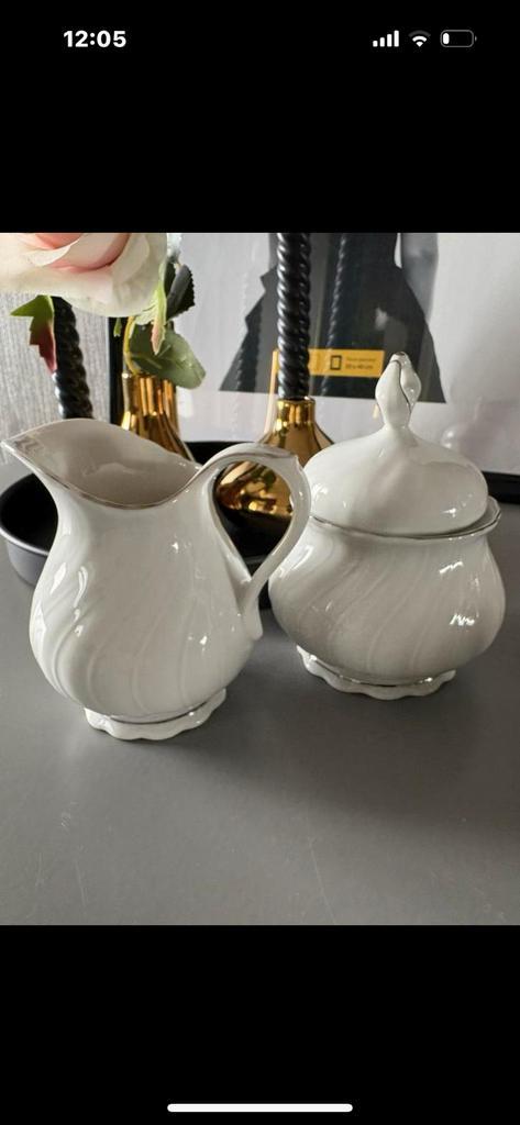 Melk en suiker detje van  Seltmann Weiden Regina Bavaria, Huis en Inrichting, Keuken | Servies, Zo goed als nieuw, Kop(pen) en/of Schotel(s)