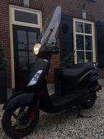 Sym Fiddle 2 (II) (optioneel met kettingslot en helm), Ophalen, Maximaal 45 km/u, Zo goed als nieuw, Benzine