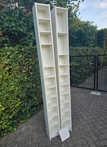 IKEA Kast Benno Wit 2 X Cd Dvd Hobby Rek Incl 20 Plankjes beschikbaar voor biedingen