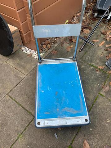 Handige Palletwagen / Platformwagen beschikbaar voor biedingen