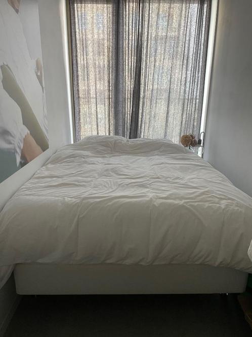 Boxspring, Huis en Inrichting, Slaapkamer | Boxsprings, Gebruikt, 140 cm, 200 cm, Tweepersoons, Wit, Ophalen