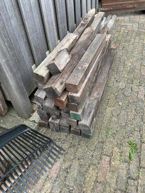 Partij hardhouten palen 6x6 cm langste lengte 2 m., Tuin en Terras, Palen, Balken en Planken, Gebruikt, Palen, 250 cm of meer