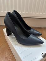 Gedragen stewardess hakken, Piccadily, Schoenen met hoge hakken, Gedragen, Verzenden