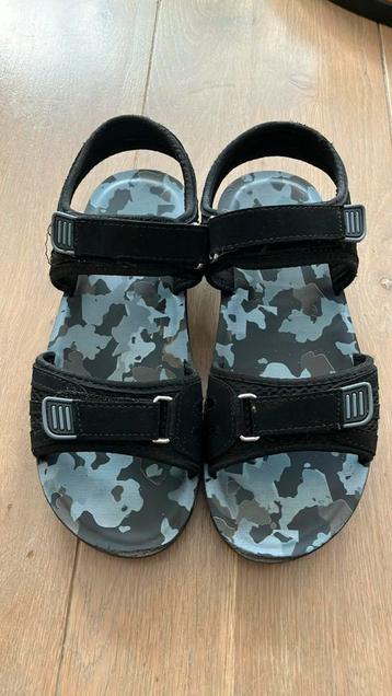 Z.g.a.n. zwarte sandalen maat 39 beschikbaar voor biedingen