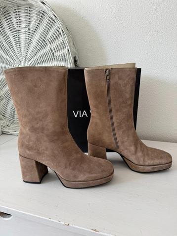 NIEUW > Beige Suede Via Vai Laarzen / maat 41 beschikbaar voor biedingen